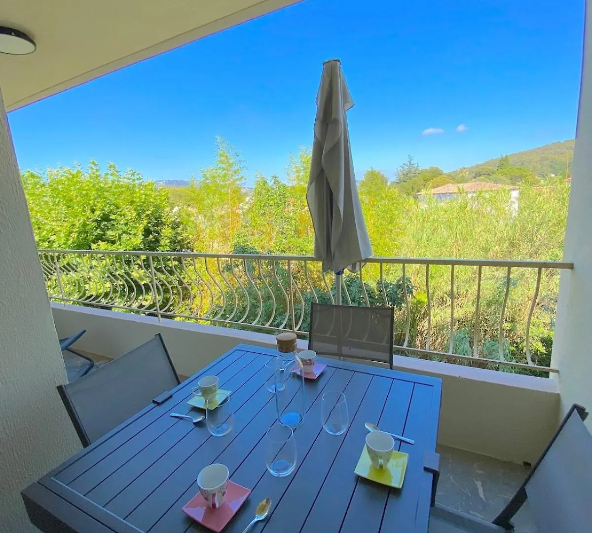 Apartamento T3 - 5 Min Du Centre Ville Et Plage - Parking Sanary-sur-Mer França